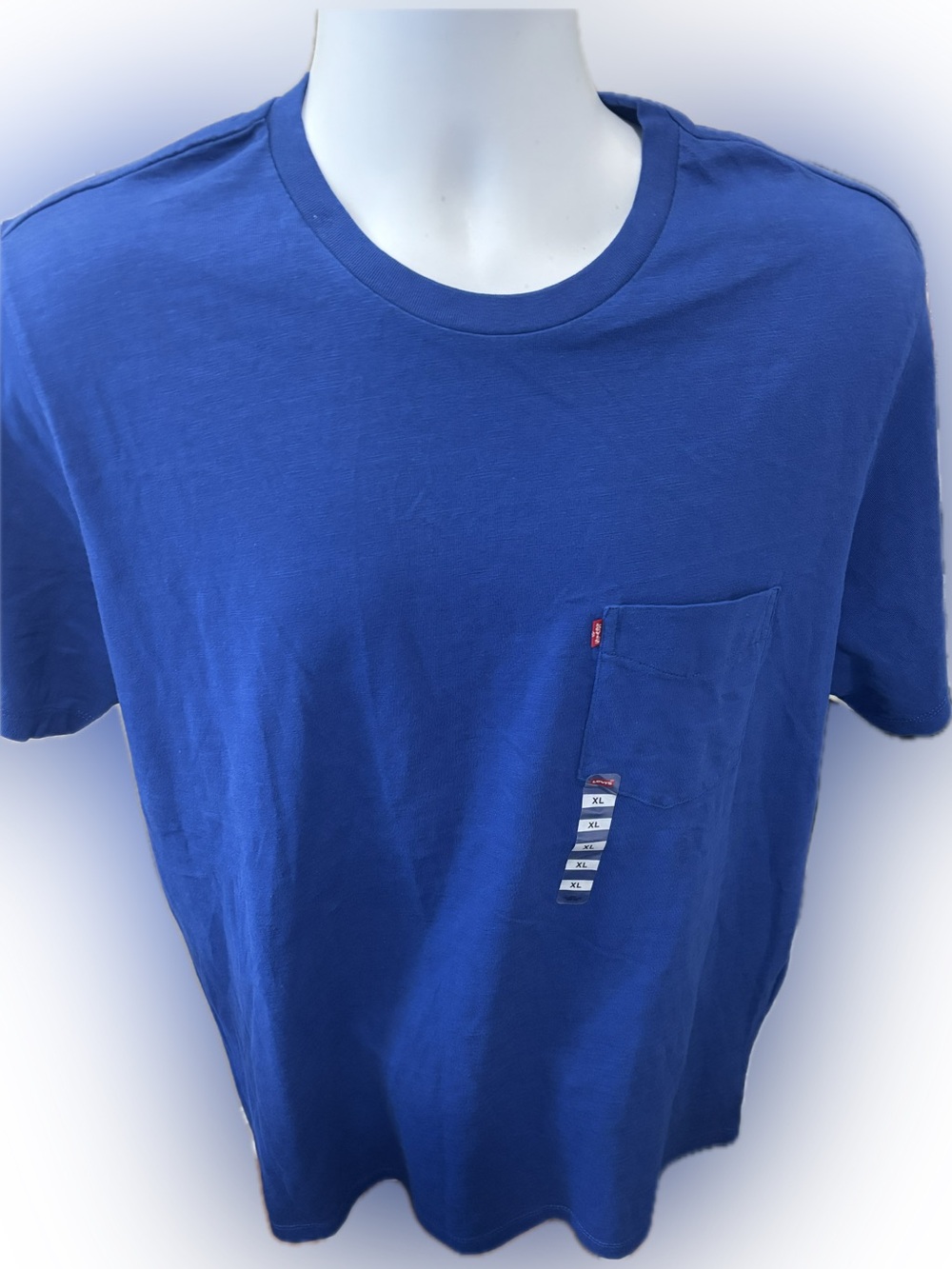 Levi's Men's Pocket Tee in Bright Blue XL
